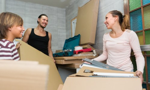 Moving truck service for homes and businesses in Uxbridge