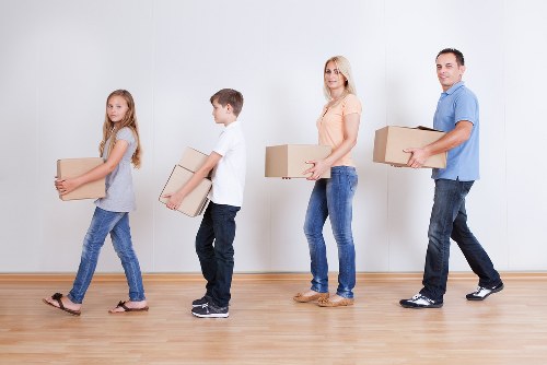 Moving day packing and loading service for a Uxbridge property